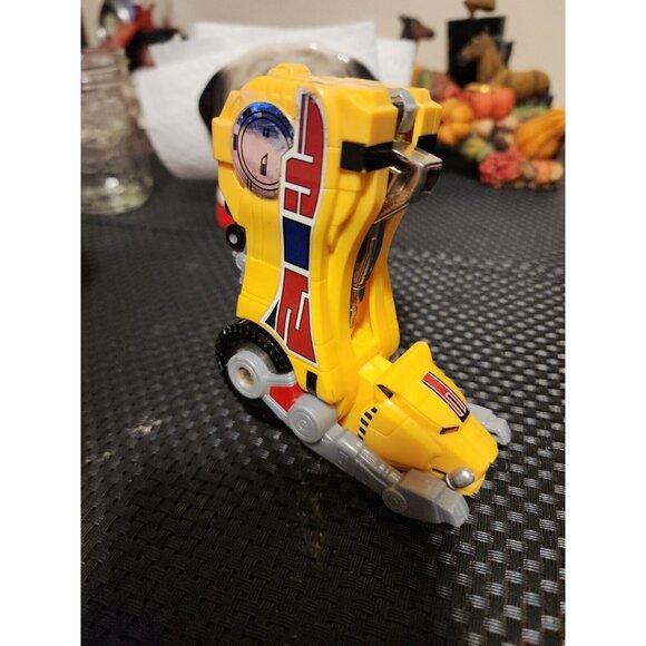 Mighty Morphin Power Rangers Legacy Megazord Yellow Sabretooth Zord Only - Picture 10 of 14